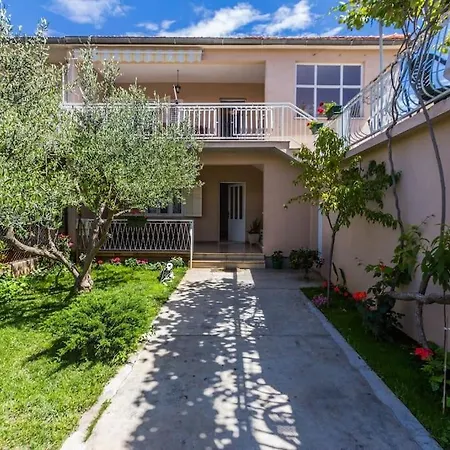 Beautiful 6bd House / Ideal For Larger Grups! Prázdninový dům Zadar