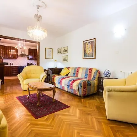 Beautiful 6bd House / Ideal For Larger Grups! Feriehus *