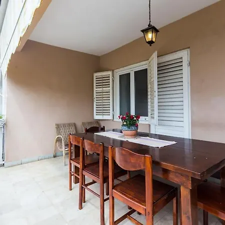 Beautiful 6bd House / Ideal For Larger Grups! Prázdninový dům