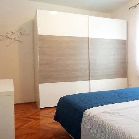 Beautiful 6bd House / Ideal For Larger Grups! Prázdninový dům *