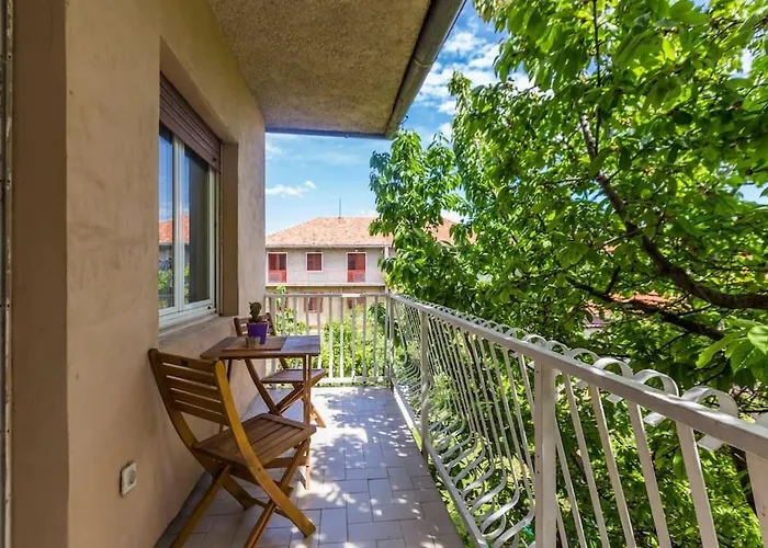 Beautiful 6bd House / Ideal For Larger Grups! בית נופש *